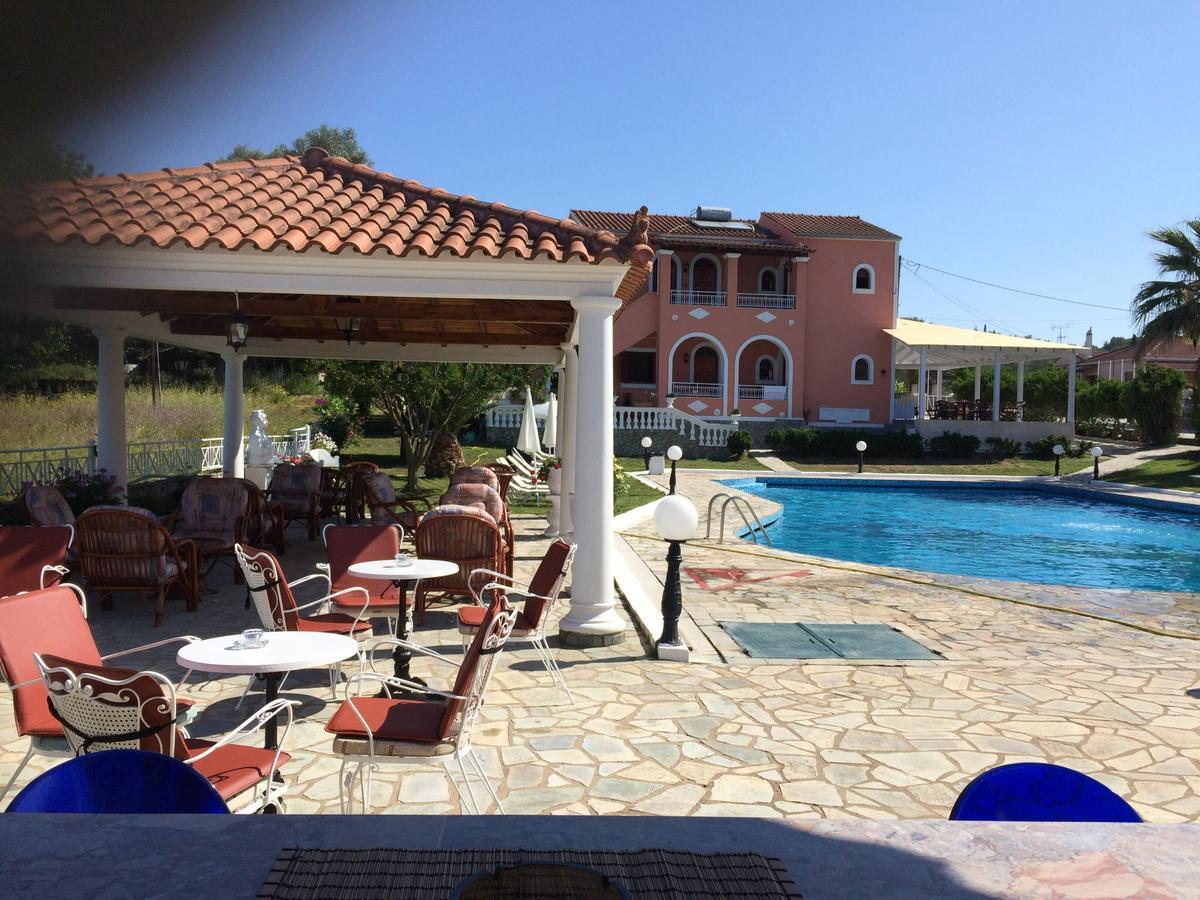 Regina Nina Hotel Vasilatika  Bagian luar foto