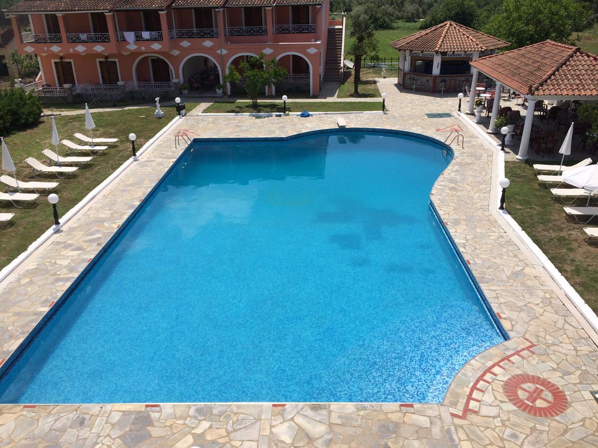 Regina Nina Hotel Vasilatika  Bagian luar foto