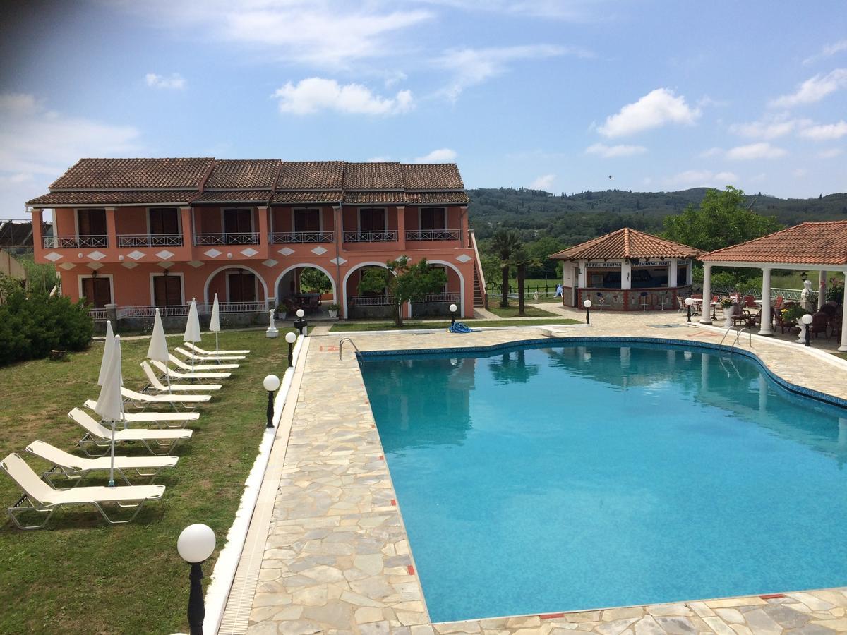 Regina Nina Hotel Vasilatika  Bagian luar foto