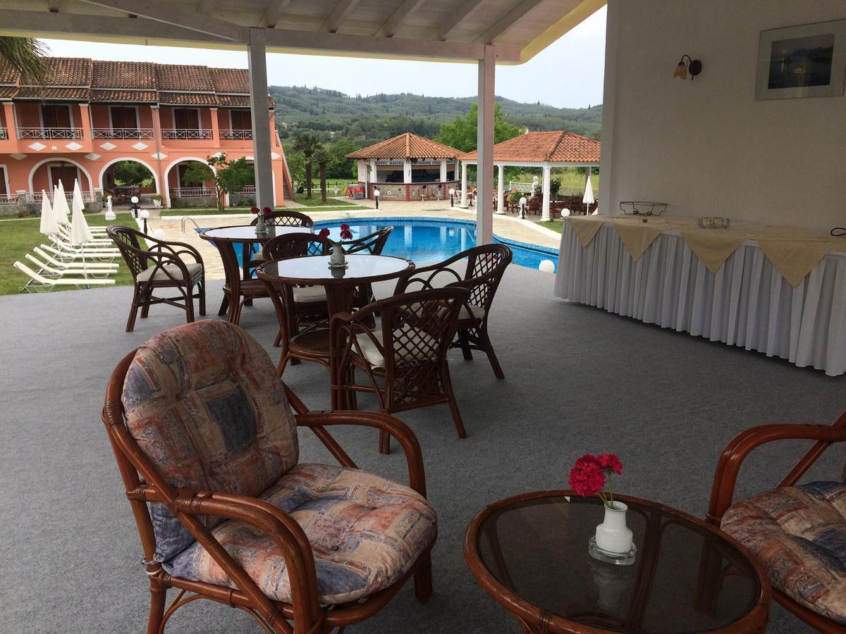 Regina Nina Hotel Vasilatika  Bagian luar foto