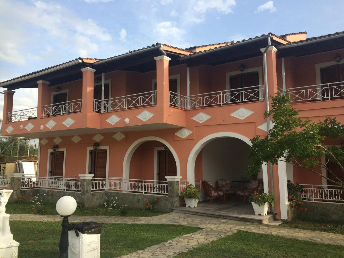 Regina Nina Hotel Vasilatika  Bagian luar foto